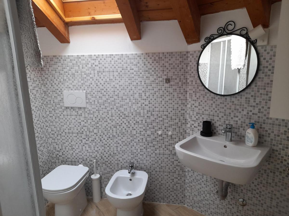 A Casa Di Sole Apartment Arese Exterior photo