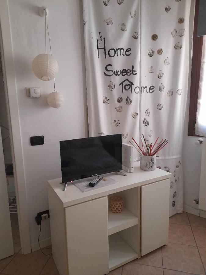 A Casa Di Sole Apartment Arese Exterior photo