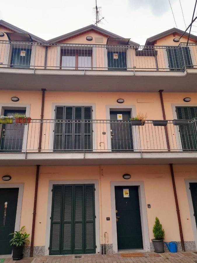 A Casa Di Sole Apartment Arese Exterior photo